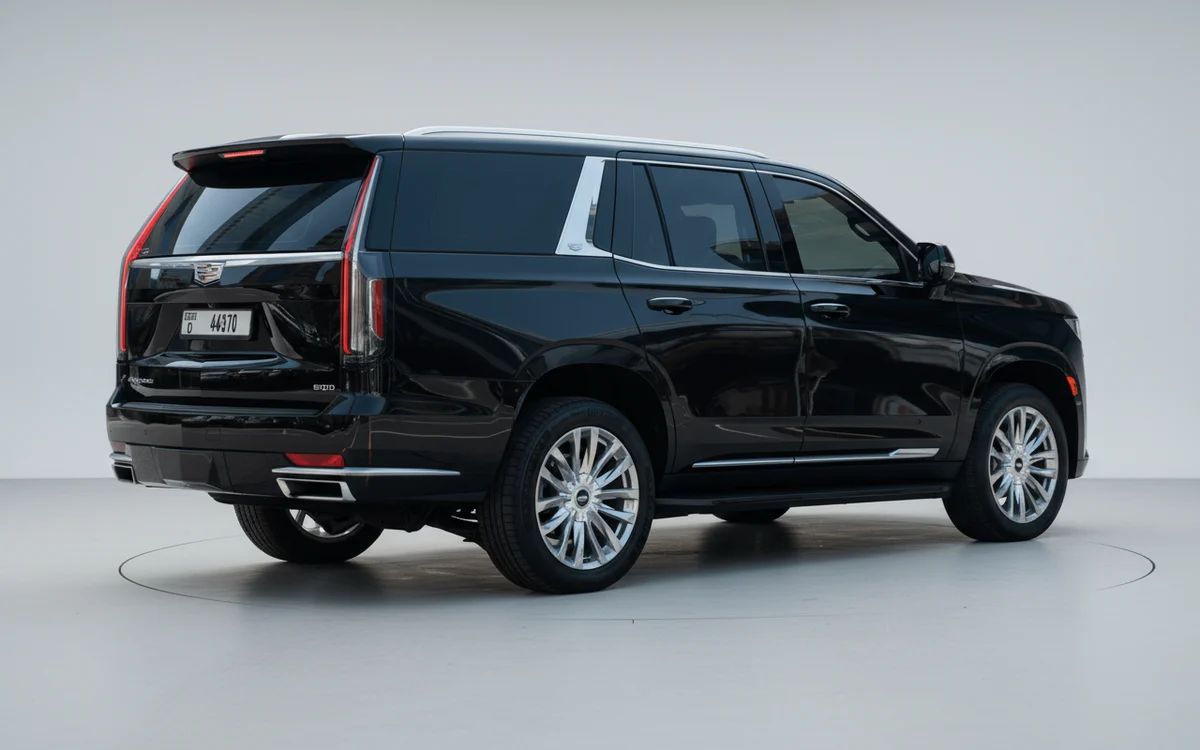 Cadillac Escalade photo 2