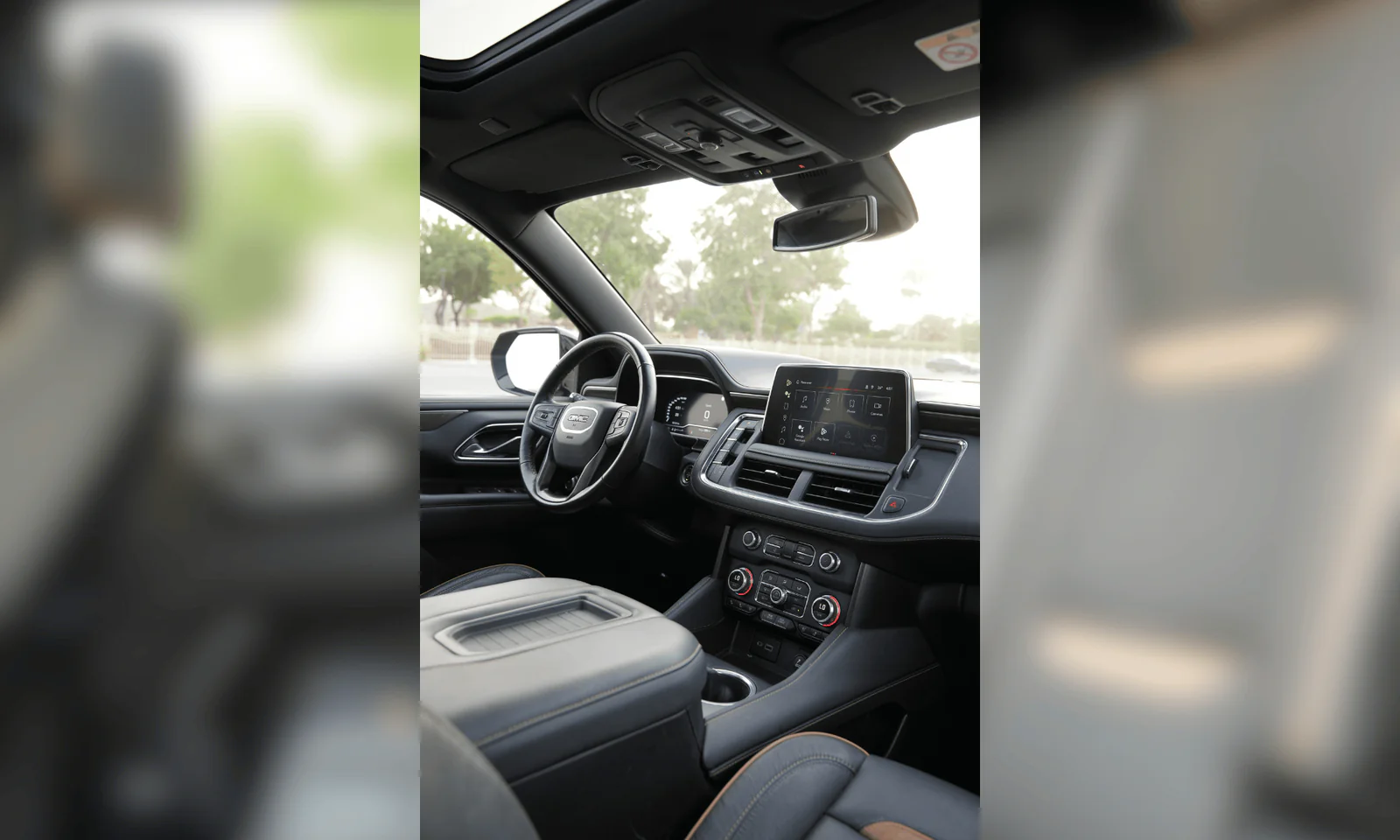 GMC Yukon photo 4