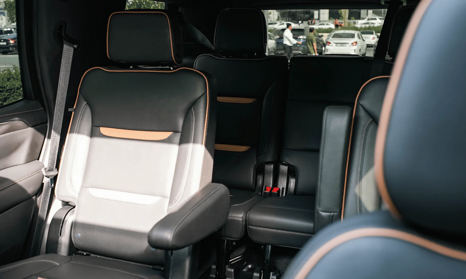 GMC Yukon photo 8