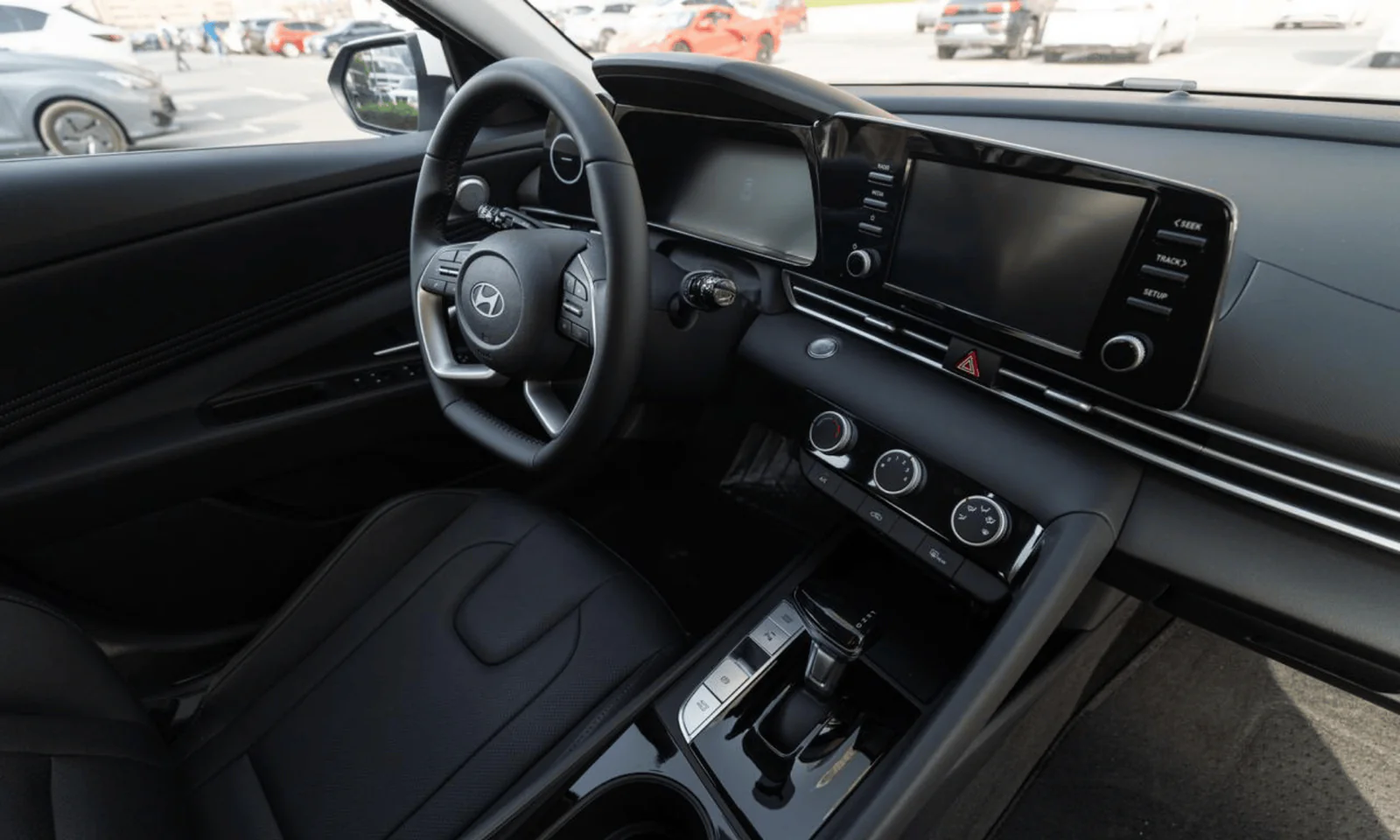 Hyundai Elantra photo 6