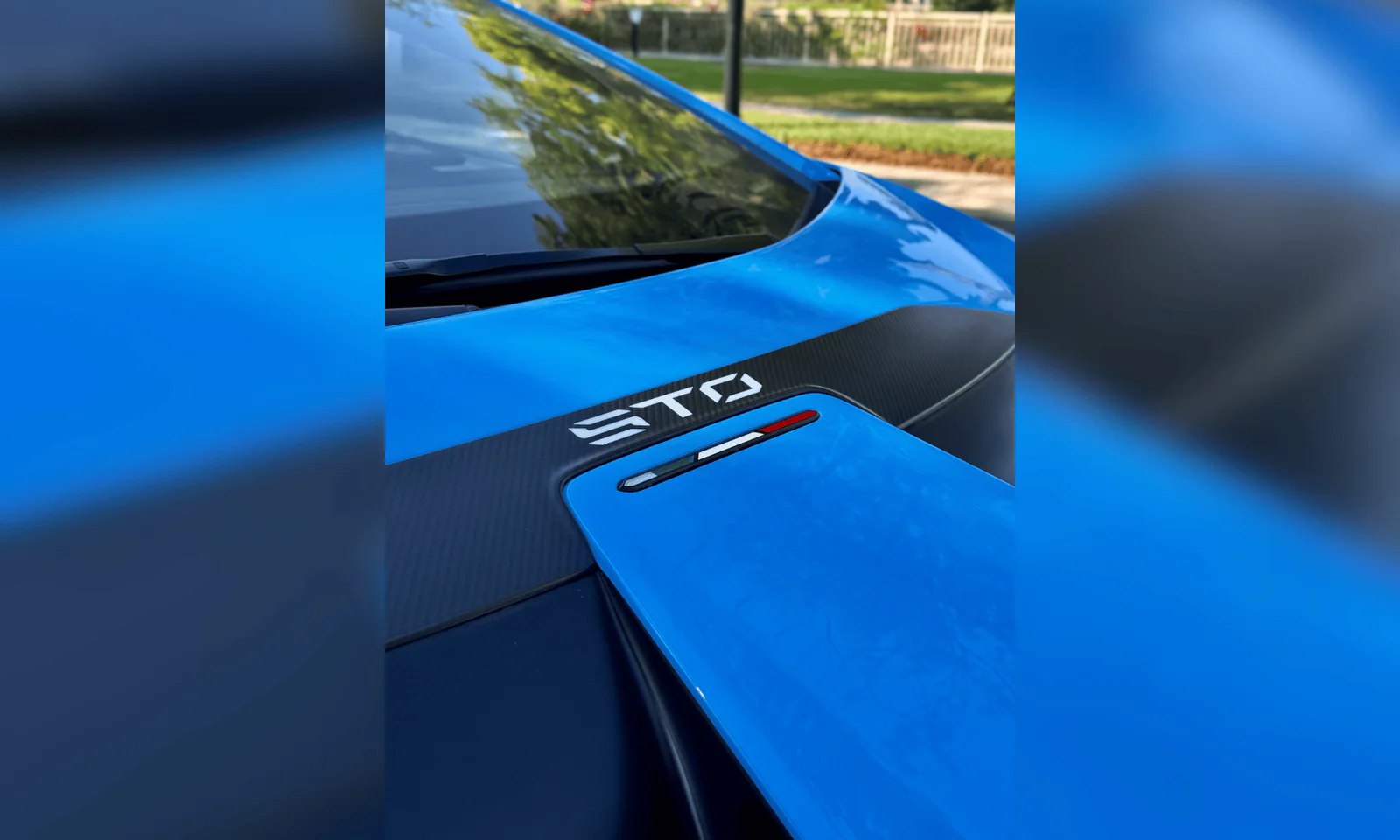 Lamborghini Huracan STO photo 9