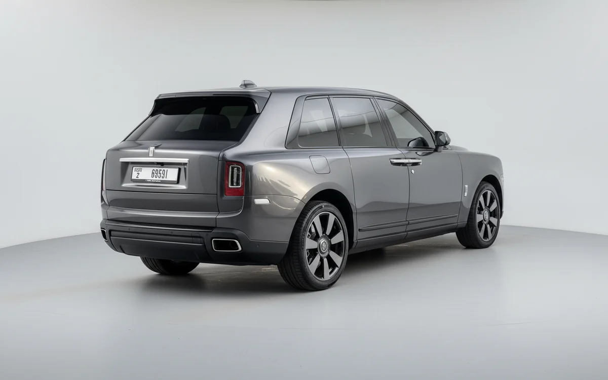 Rolls Royce Cullinan photo 9