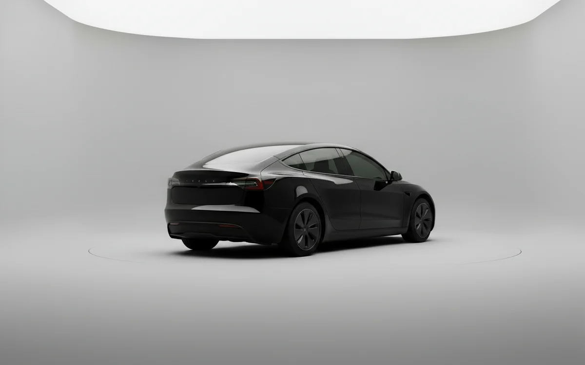 Tesla Model 3 photo 6
