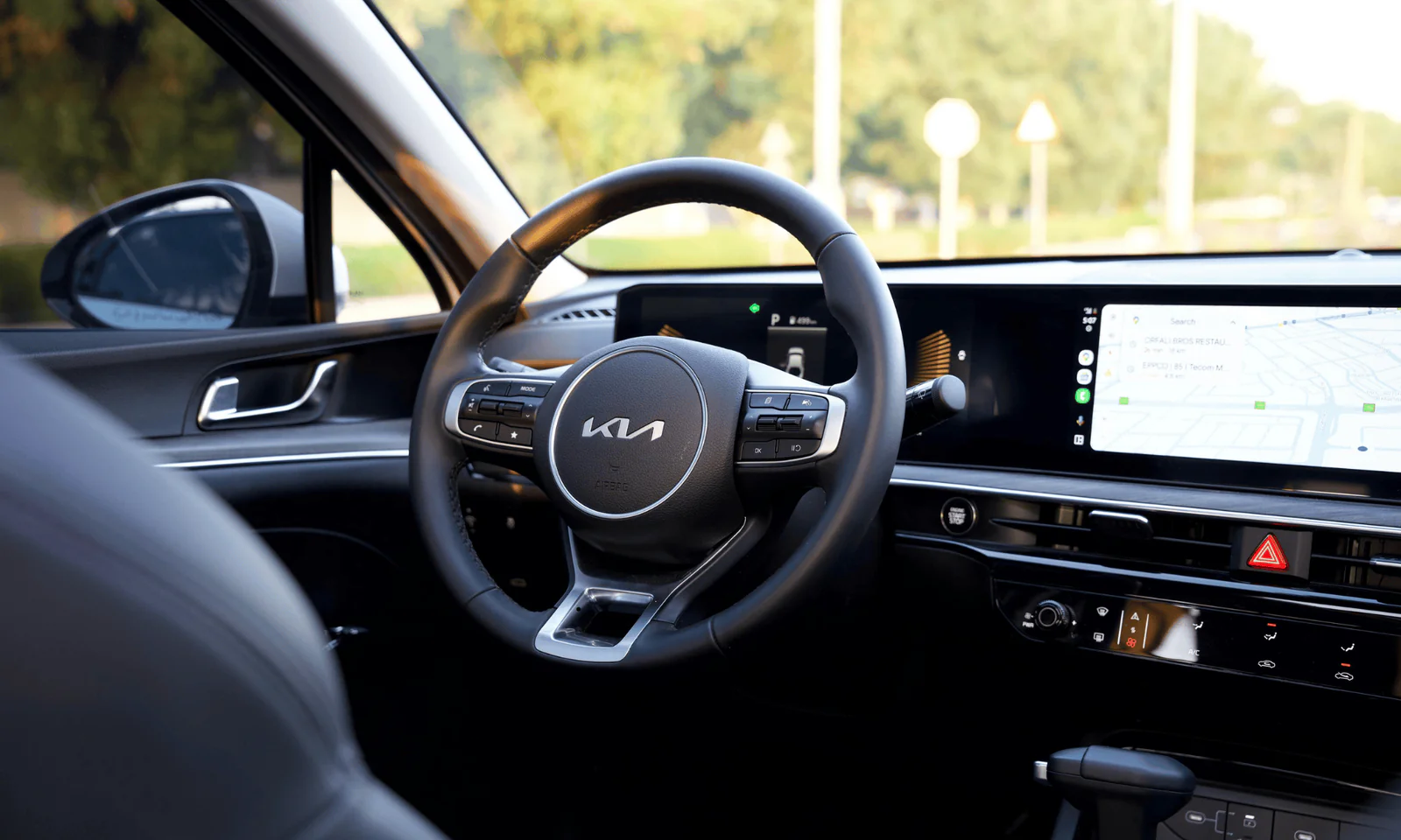 Kia K5 photo 5