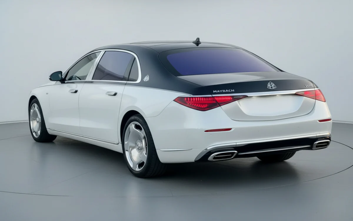  Mercedes Benz Maybach S680 photo 3